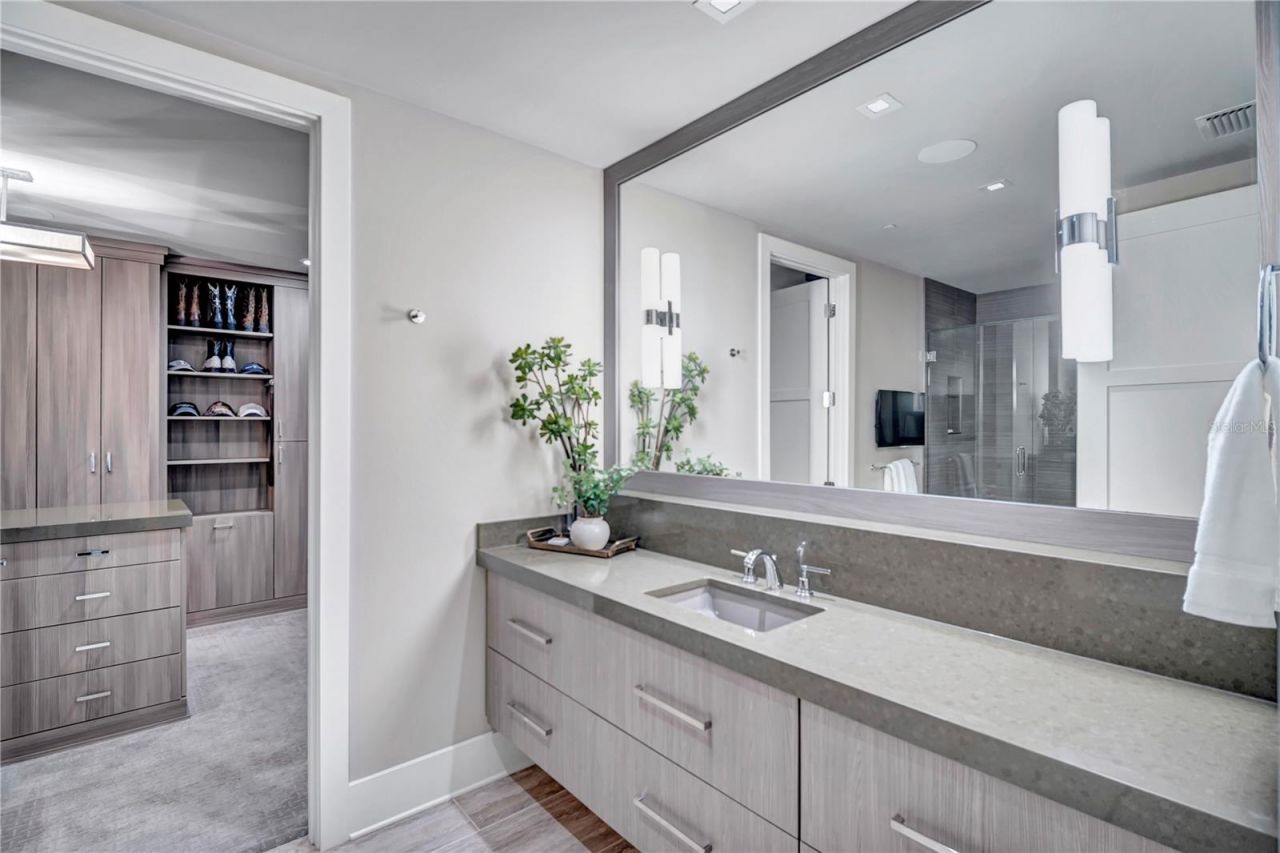 146 4th Avenue Ne, Unit 600, Saint Petersburg, FL 33701 Photo