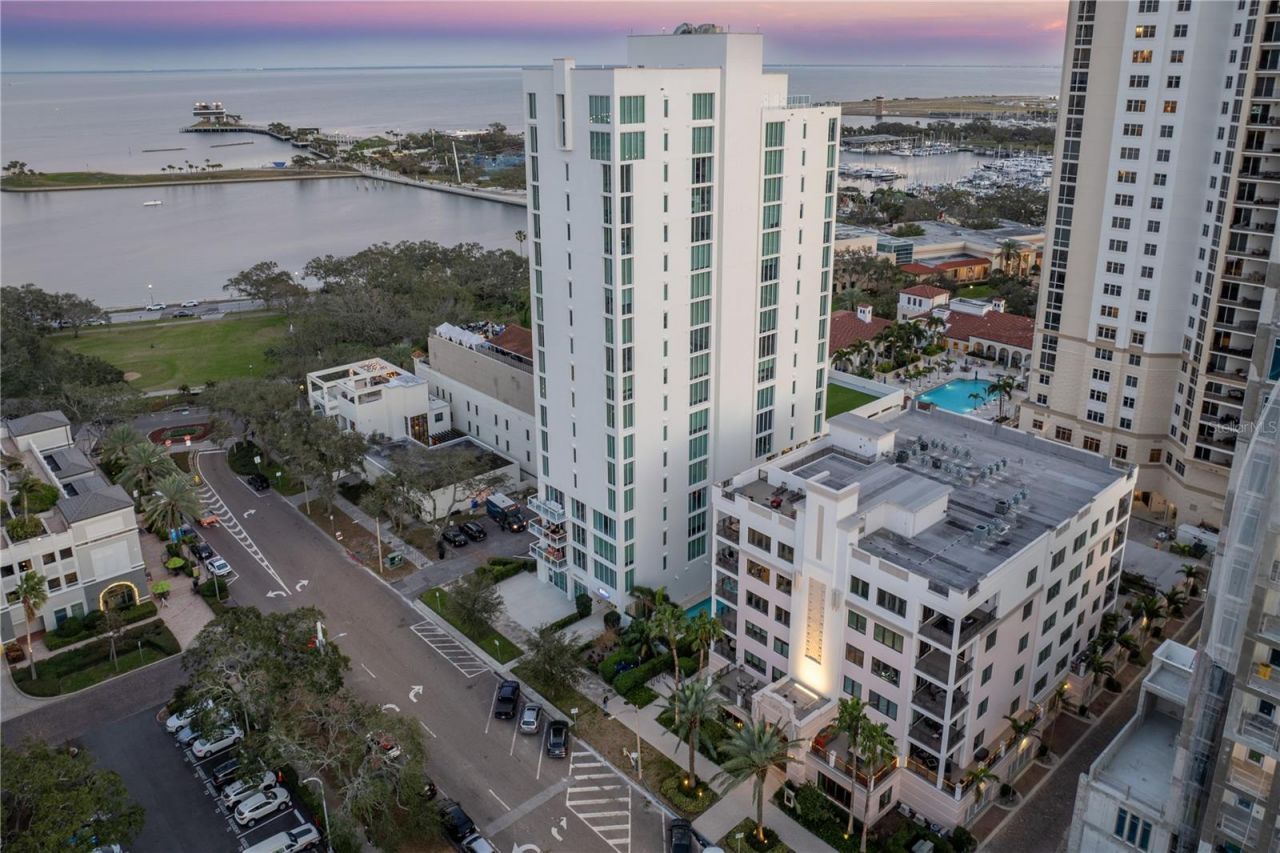 146 4th Avenue Ne, Unit 600, Saint Petersburg, FL 33701 Photo