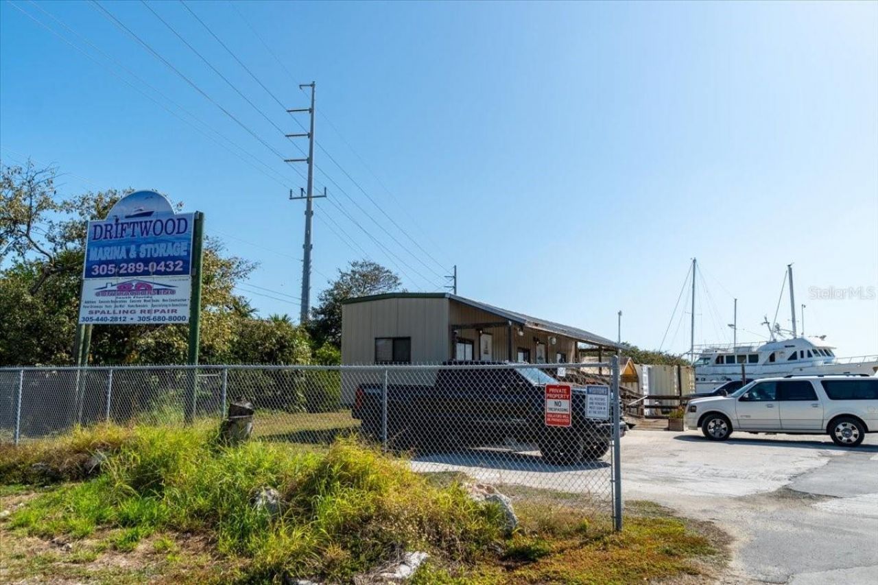 13900 Overseas Hwy, Marathon, FL 33050 Photo