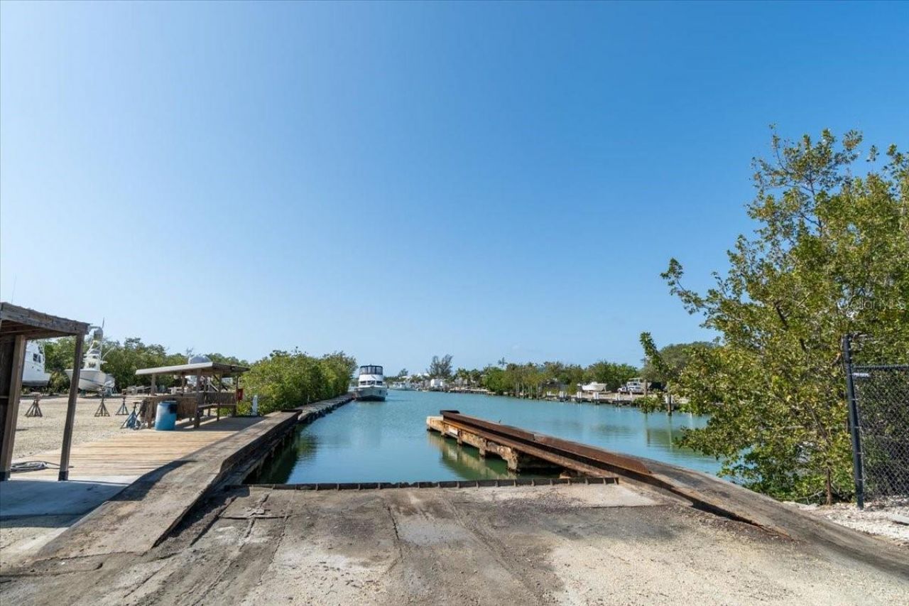 13900 Overseas Hwy, Marathon, FL 33050 Photo