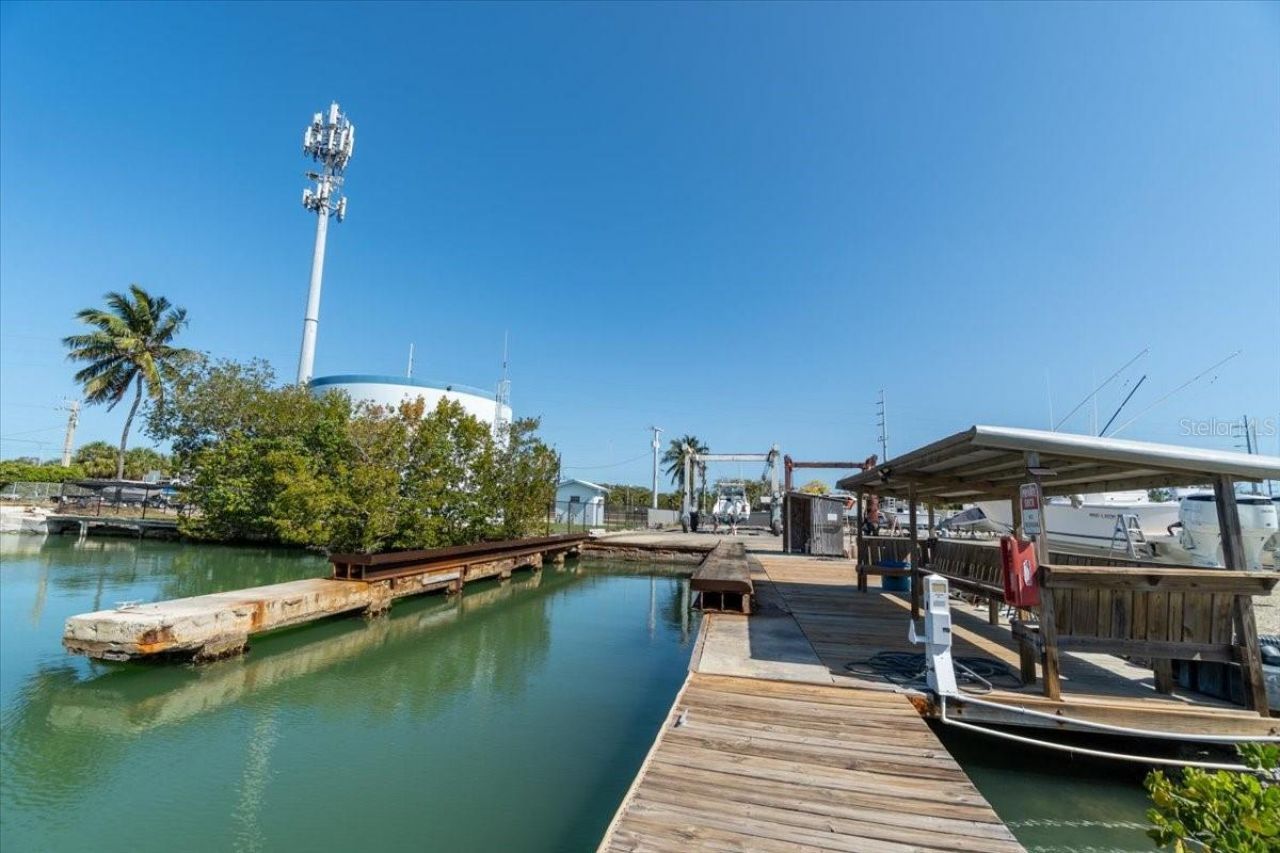 13900 Overseas Hwy, Marathon, FL 33050 Photo