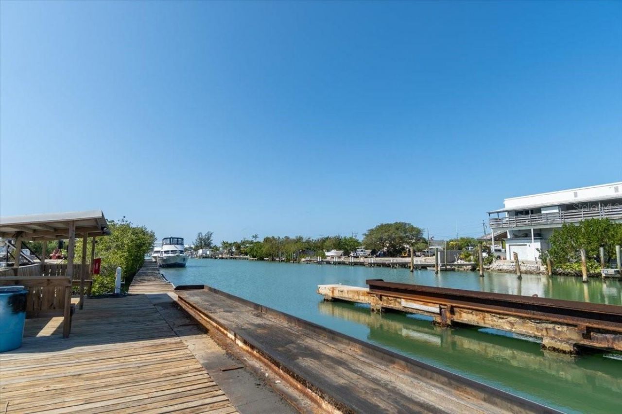 13900 Overseas Hwy, Marathon, FL 33050 Photo