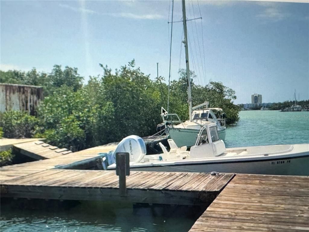 13900 Overseas Hwy, Marathon, FL 33050 Photo