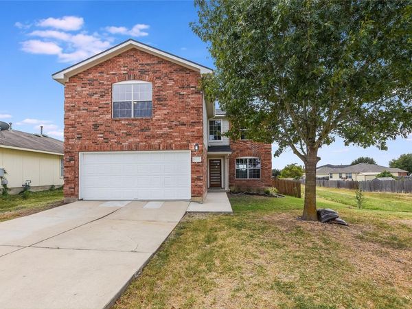 18337 Crestwind LN, Elgin, TX 78621