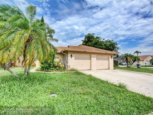 7958 Piper Lane, Lake Worth, FL 33463