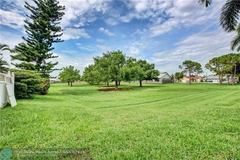 7958 Piper Lane, Lake Worth, FL 33463 Photo