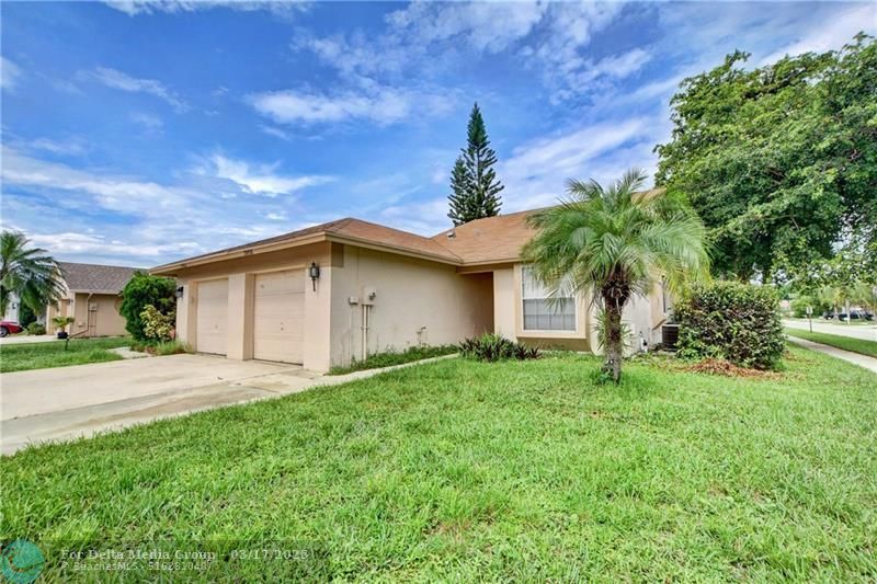 7958 Piper Lane, Lake Worth, FL 33463 Photo