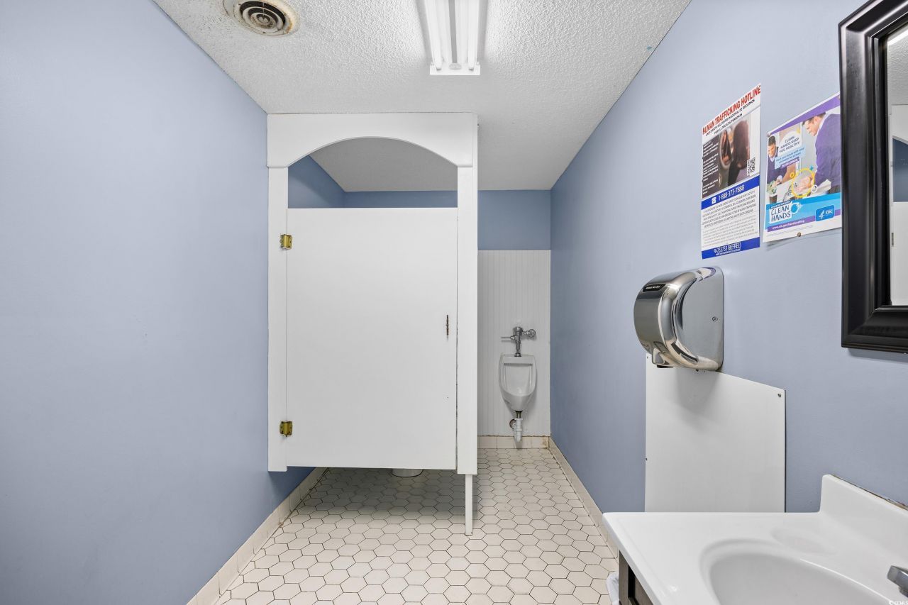 3986 Highway 17 Business Photo 15