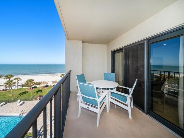 1480 GULF BOULEVARD, Unit 401, CLEARWATER BEACH, FL 33767