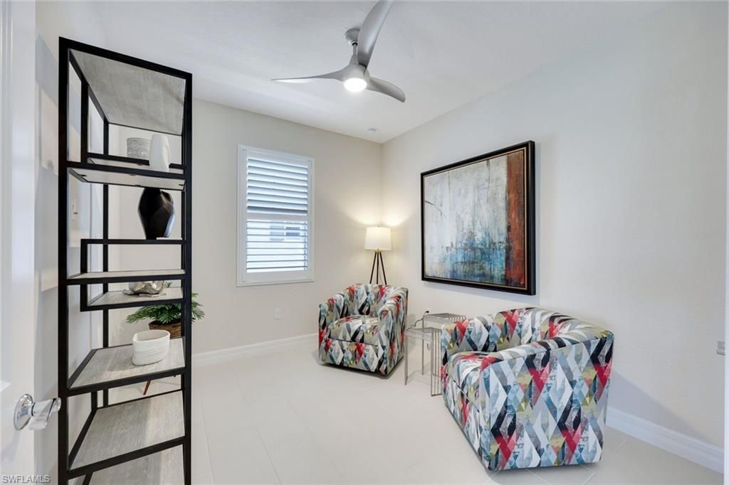 273 Indies Dr E, Unit 202, Naples, FL 34114 Photo