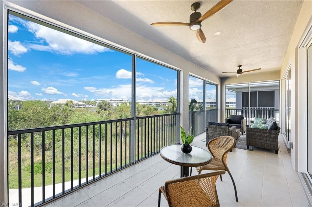 273 Indies Dr E, Unit 202, Naples, FL 34114 Photo