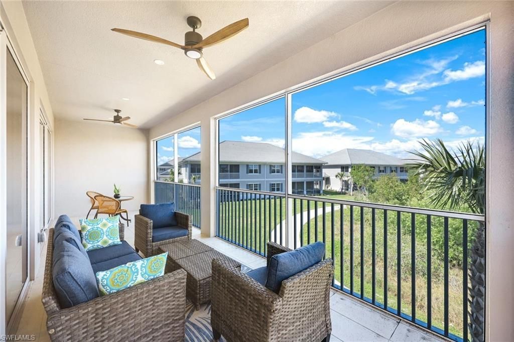273 Indies Dr E, Unit 202, Naples, FL 34114 Photo