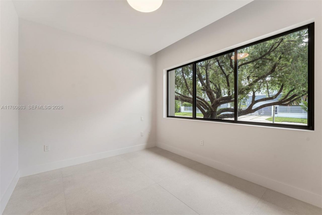 5921 SW 84th St, South Miami, FL 33143 Photo