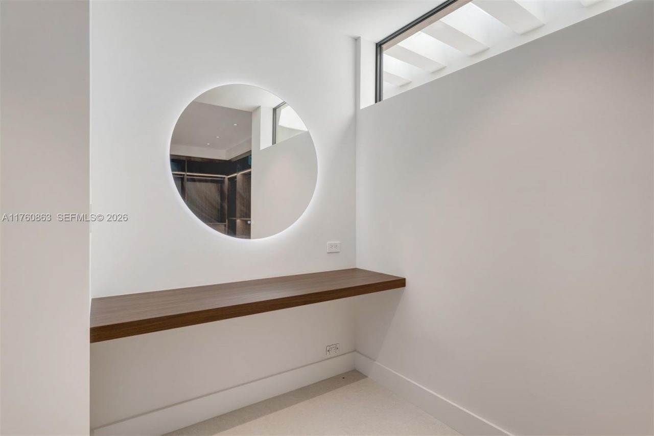 5921 SW 84th St, South Miami, FL 33143 Photo