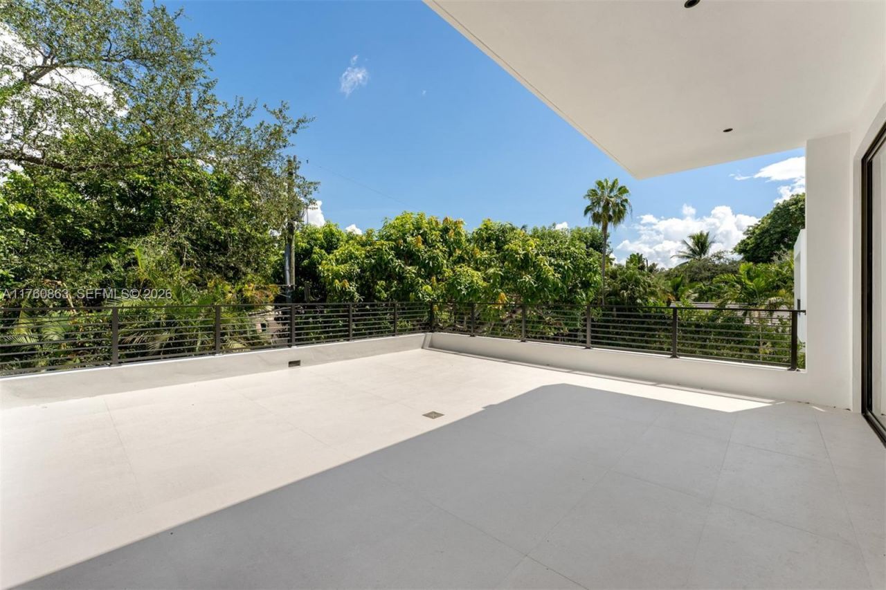 5921 SW 84th St, South Miami, FL 33143 Photo