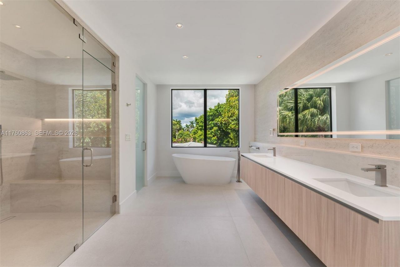 5921 SW 84th St, South Miami, FL 33143 Photo