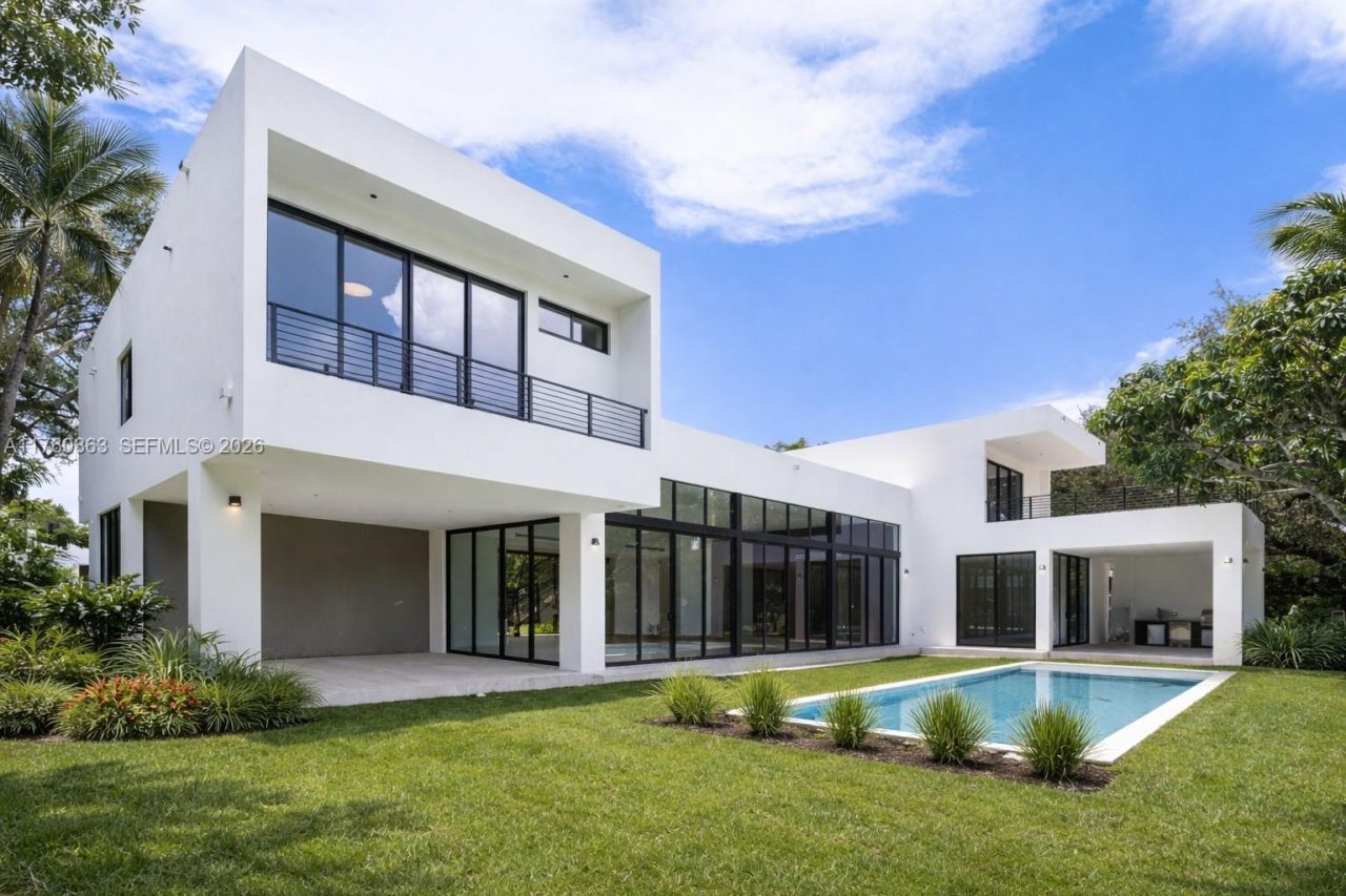 5921 SW 84th St, South Miami, FL 33143 Photo