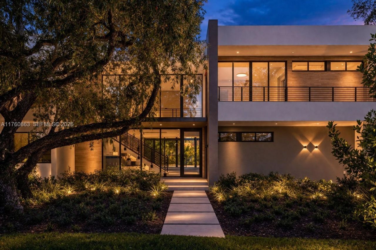 5921 SW 84th St, South Miami, FL 33143 Photo