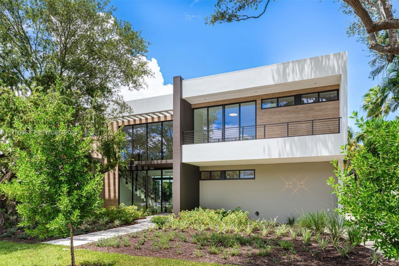 5921 SW 84th St, South Miami, FL 33143 Photo