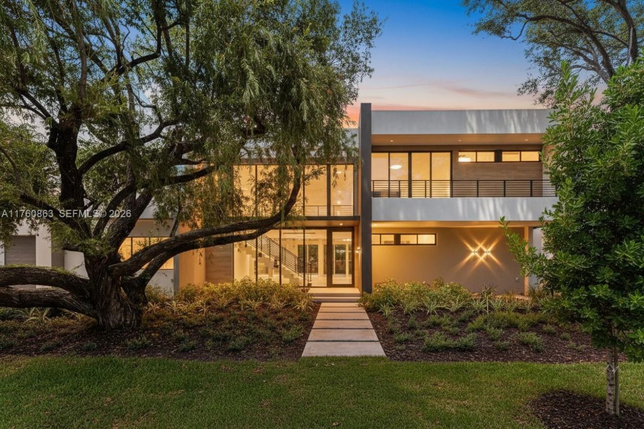 5921 SW 84th St, South Miami, FL 33143 Photo