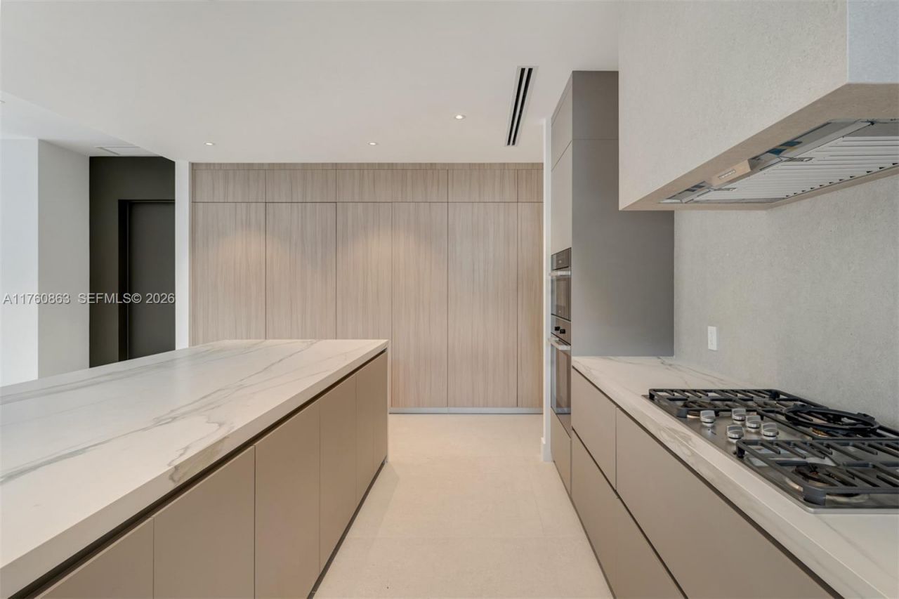 5921 SW 84th St, South Miami, FL 33143 Photo