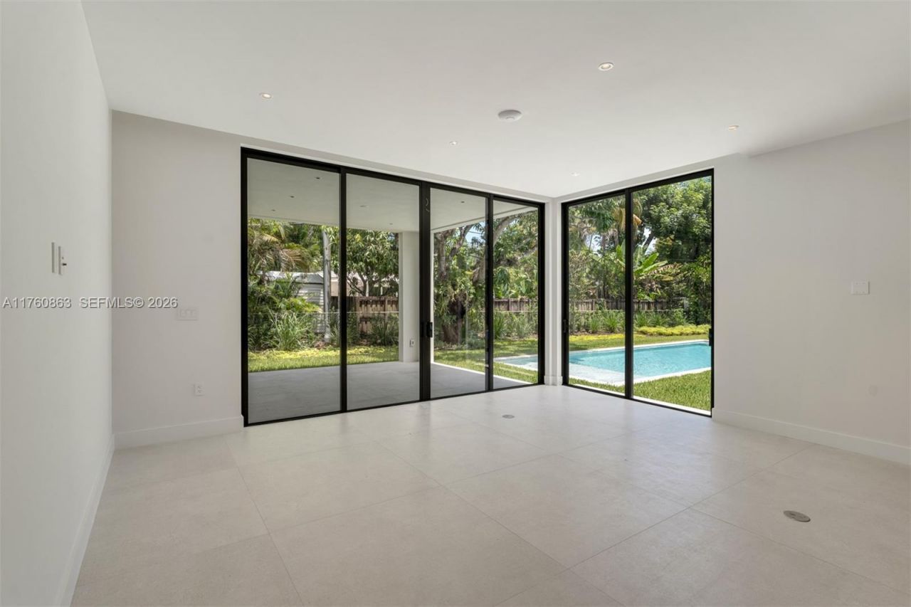 5921 SW 84th St, South Miami, FL 33143 Photo