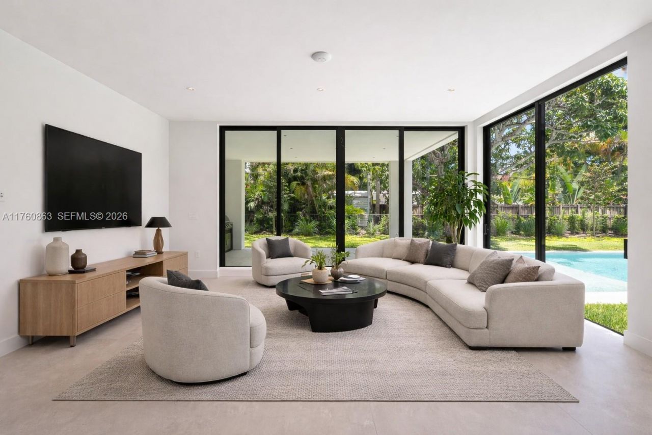 5921 SW 84th St, South Miami, FL 33143 Photo