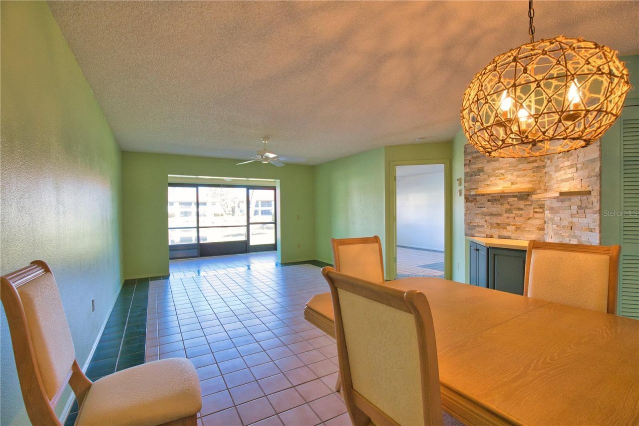 405 Pine Hollow Circle, Unit 405, Englewood, FL 34223 Photo