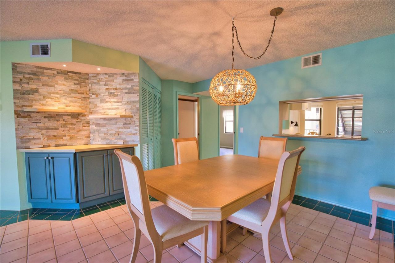 405 Pine Hollow Circle, Unit 405, Englewood, FL 34223 Photo