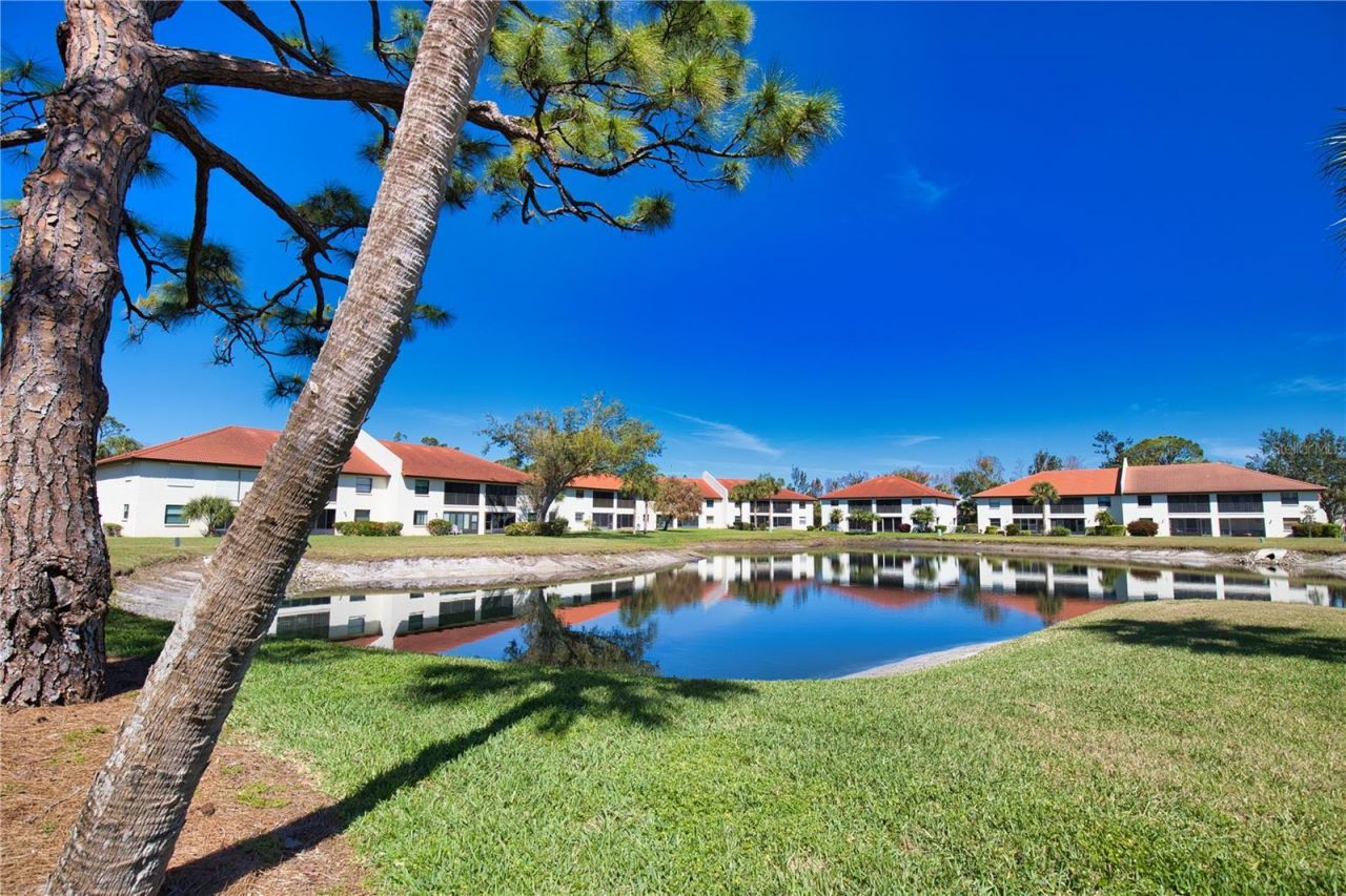 405 Pine Hollow Circle, Unit 405, Englewood, FL 34223 Photo