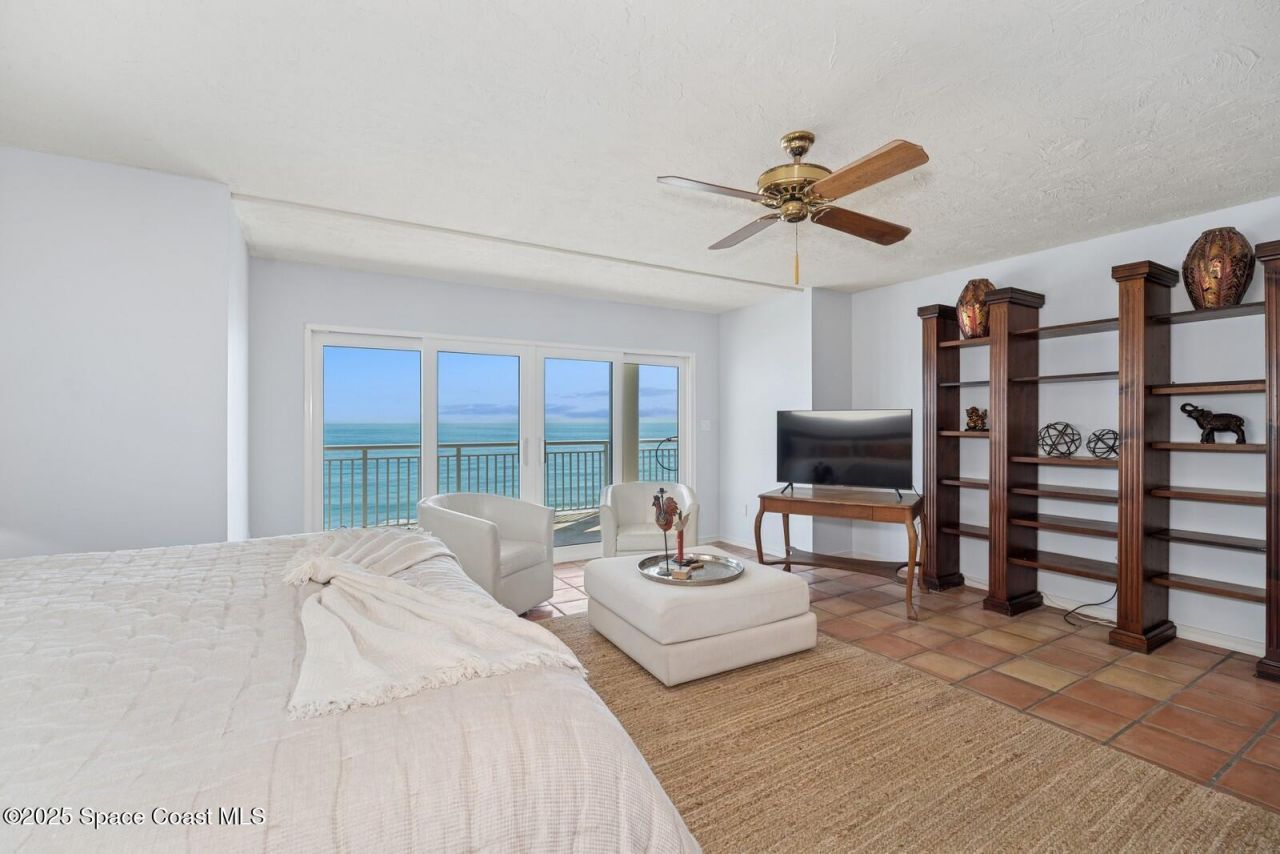 989 N Highway A1a, Unit 5, Indialantic, FL 32903 Photo