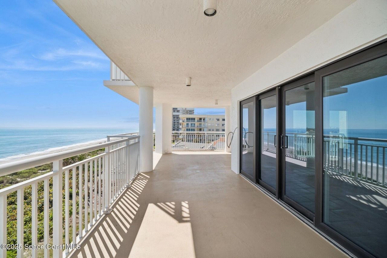 989 N Highway A1a, Unit 5, Indialantic, FL 32903 Photo