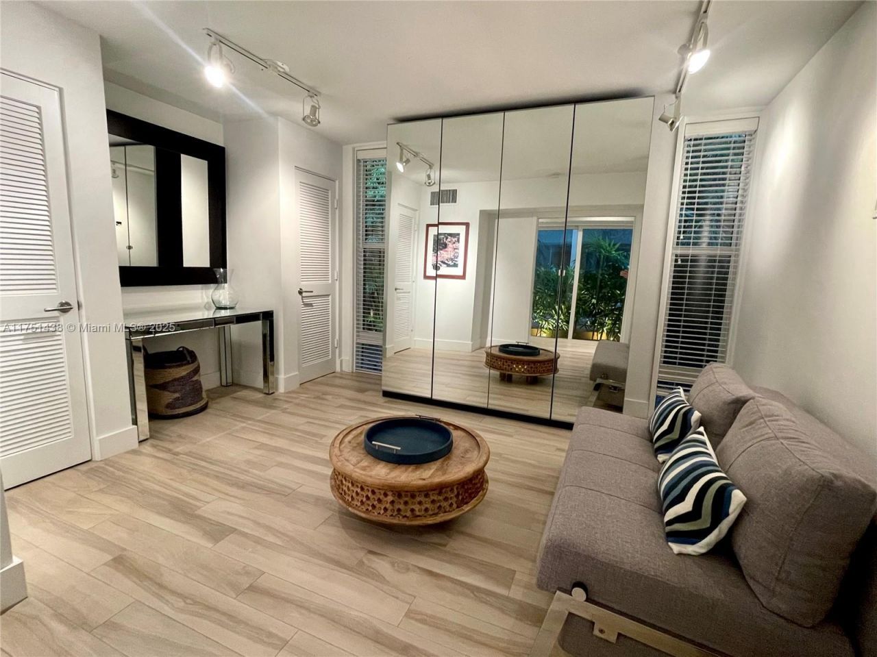 1701 SE 11th St, Fort Lauderdale, FL 33316 Photo