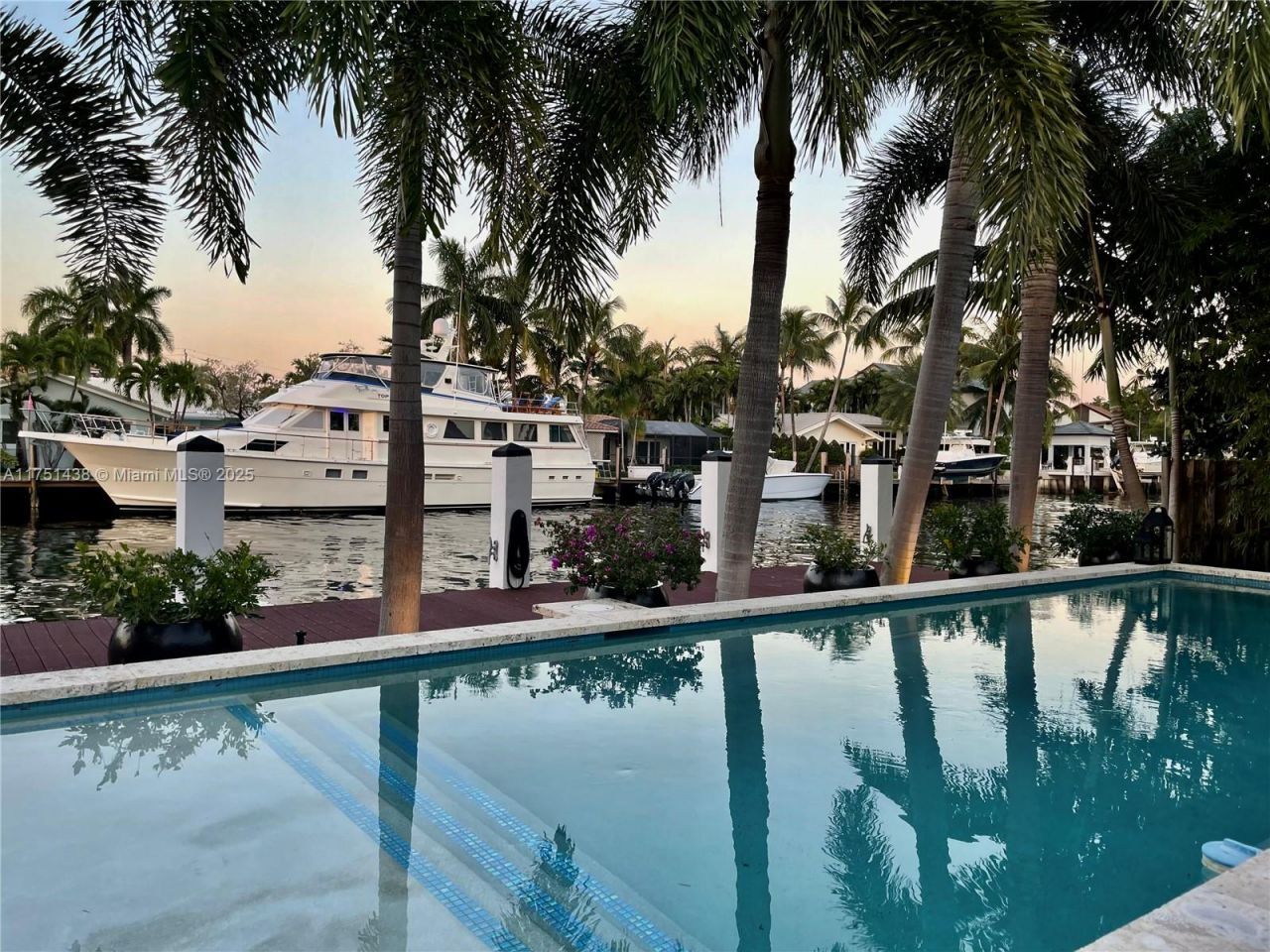 1701 SE 11th St, Fort Lauderdale, FL 33316 Photo