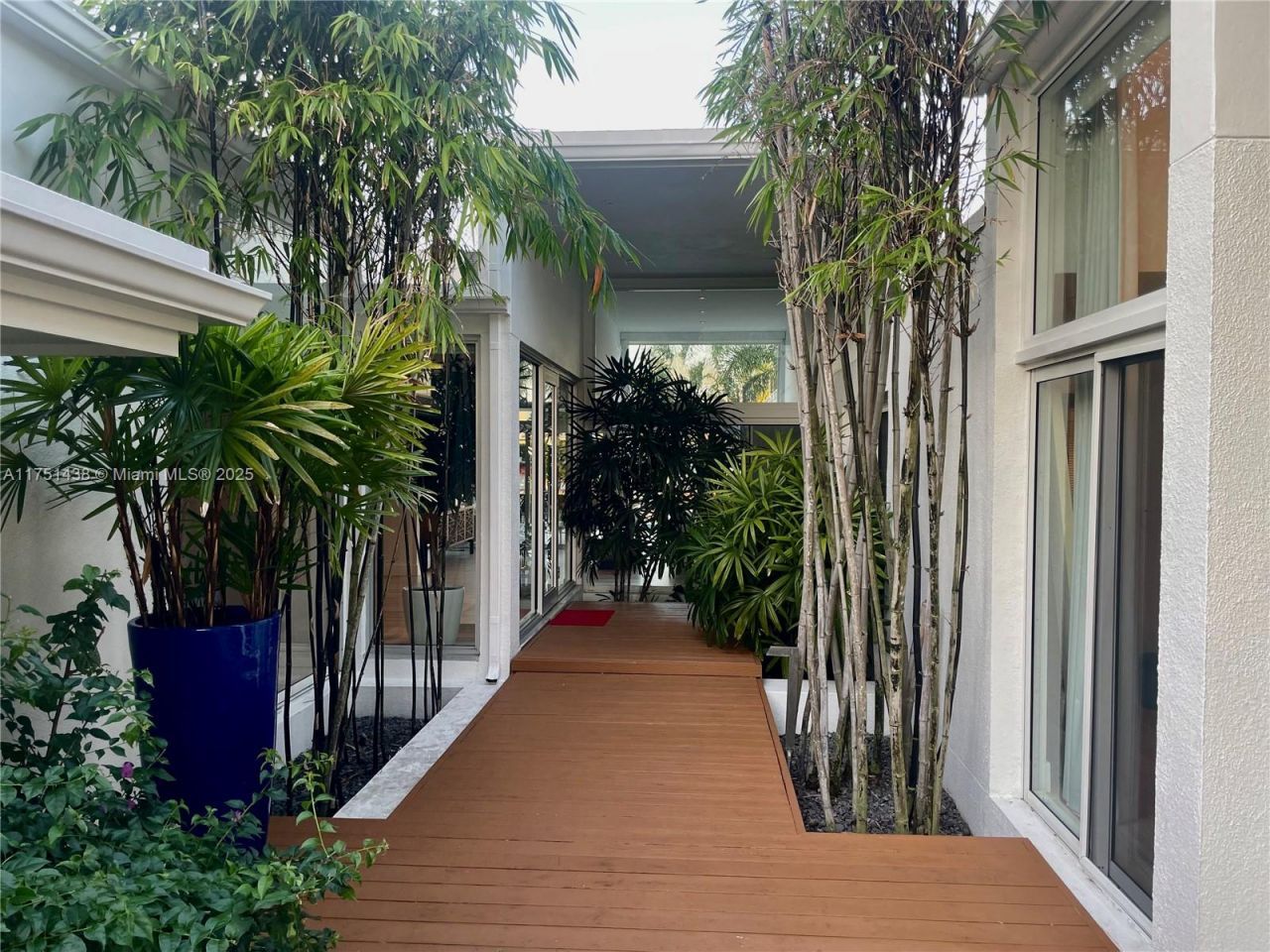 1701 SE 11th St, Fort Lauderdale, FL 33316 Photo