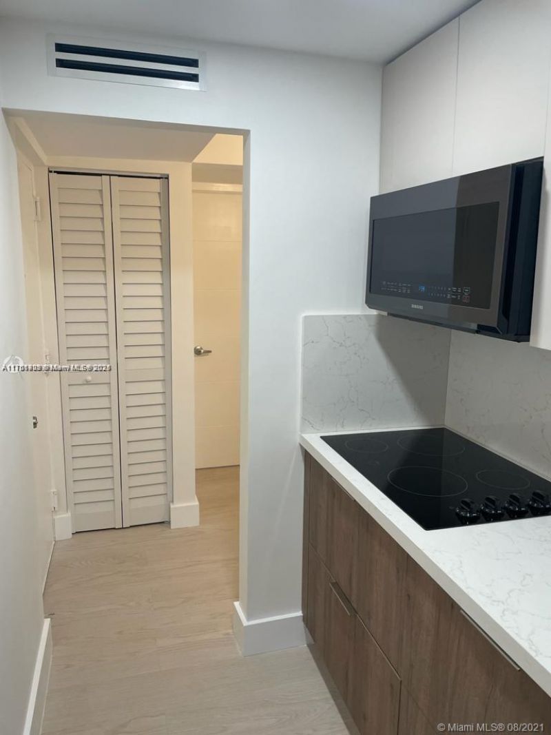 1720 NW N River Dr, Unit 503, Miami, FL 33125 Photo