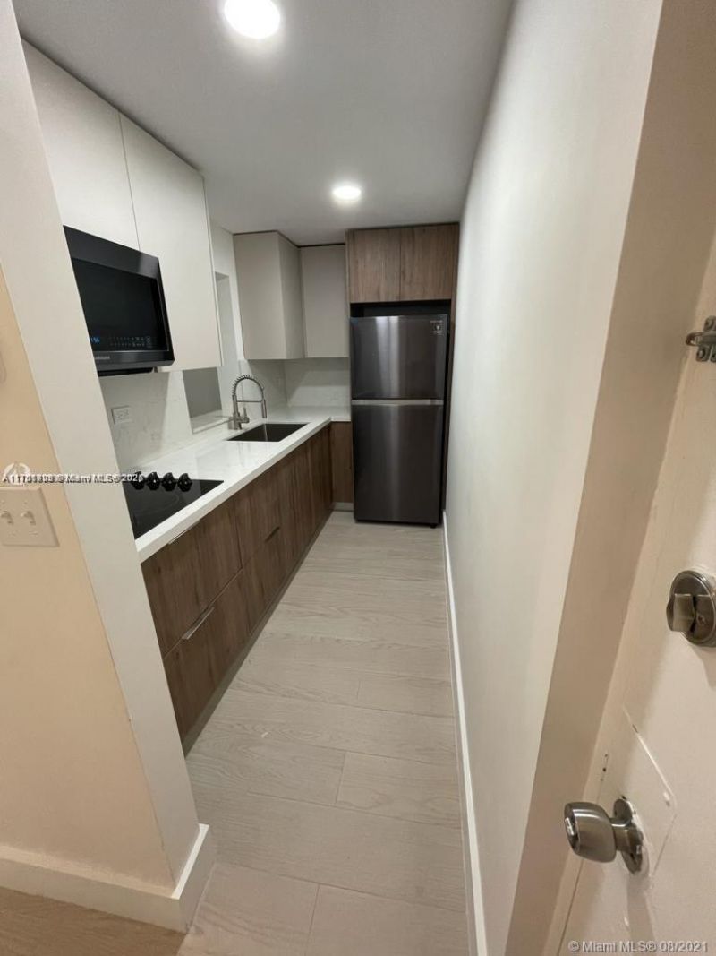 1720 NW N River Dr, Unit 503, Miami, FL 33125 Photo