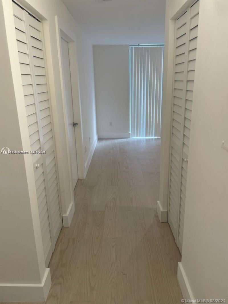 1720 NW N River Dr, Unit 503, Miami, FL 33125 Photo
