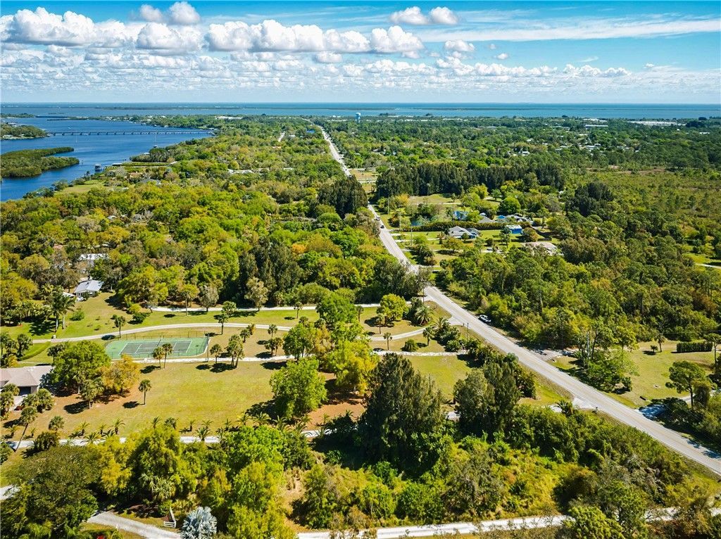 12405 Roseland Road, Sebastian, FL 32958 Photo