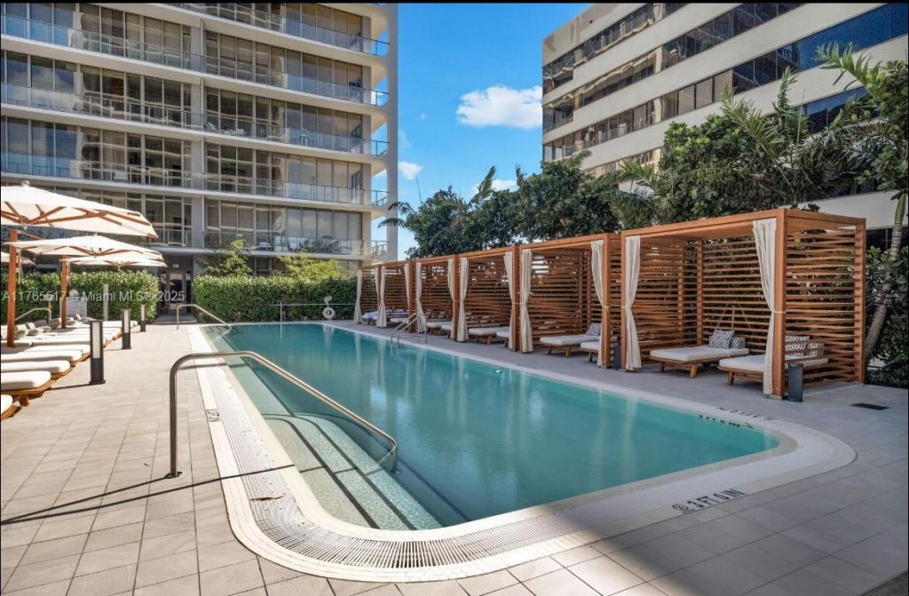 2678 Tigertail, Unit 1009, Miami, FL 33133 Photo