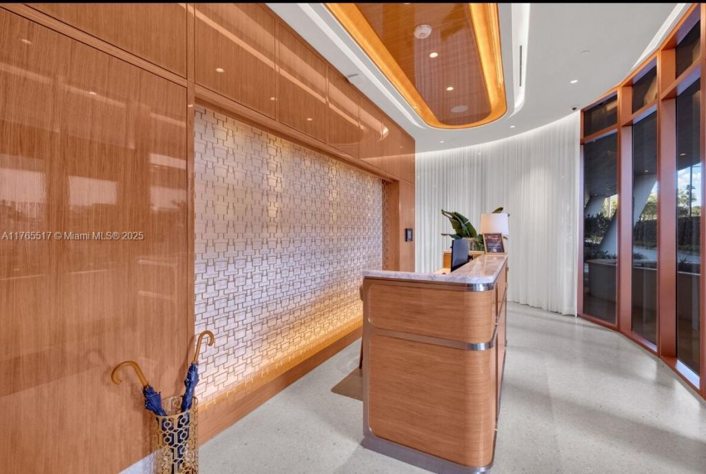 2678 Tigertail, Unit 1009, Miami, FL 33133 Photo