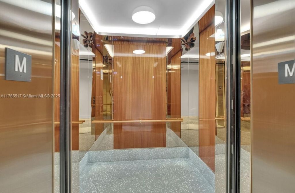 2678 Tigertail, Unit 1009, Miami, FL 33133 Photo