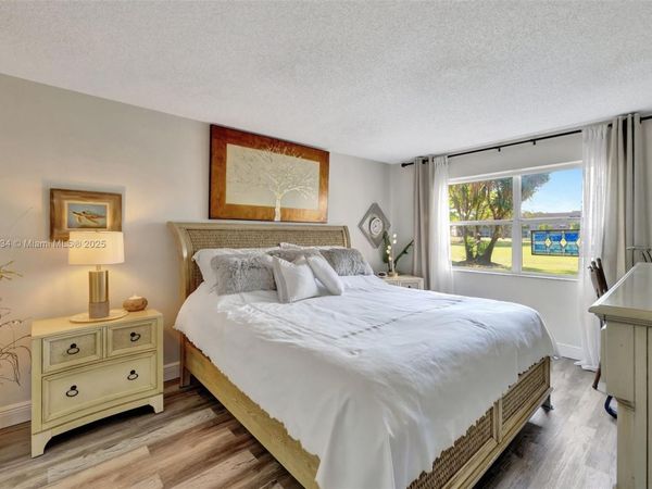 9821 Sunrise Lakes Blvd, Unit 107, Sunrise, FL 33322