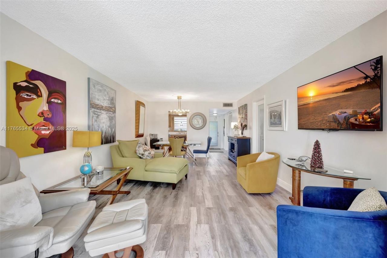 9821 Sunrise Lakes Blvd, Unit 107, Sunrise, FL 33322 Photo