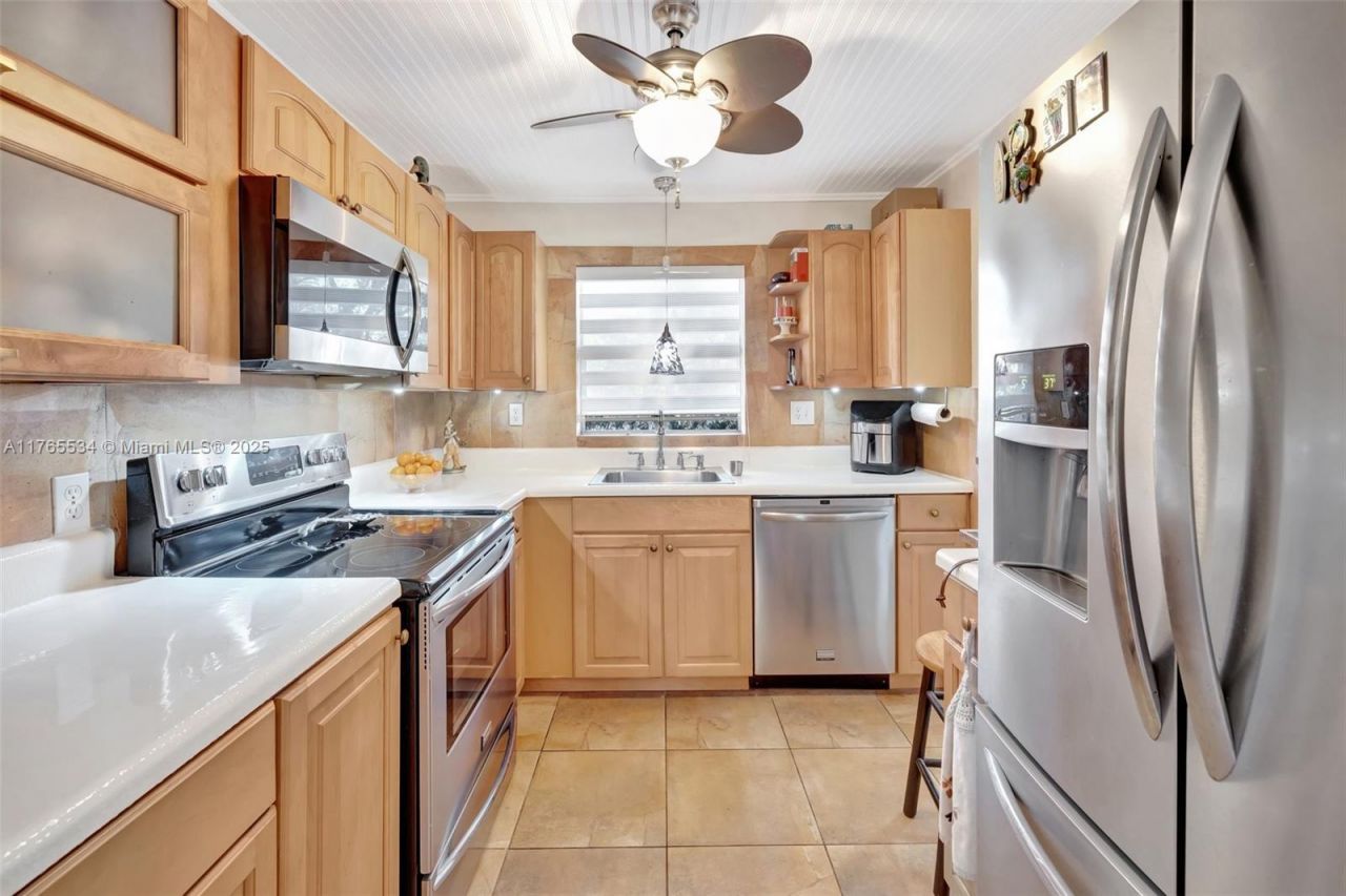 9821 Sunrise Lakes Blvd, Unit 107, Sunrise, FL 33322 Photo