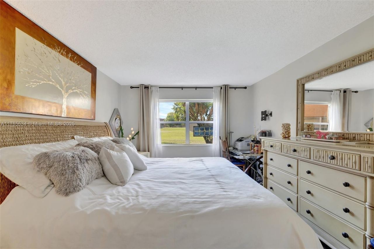 9821 Sunrise Lakes Blvd, Unit 107, Sunrise, FL 33322 Photo