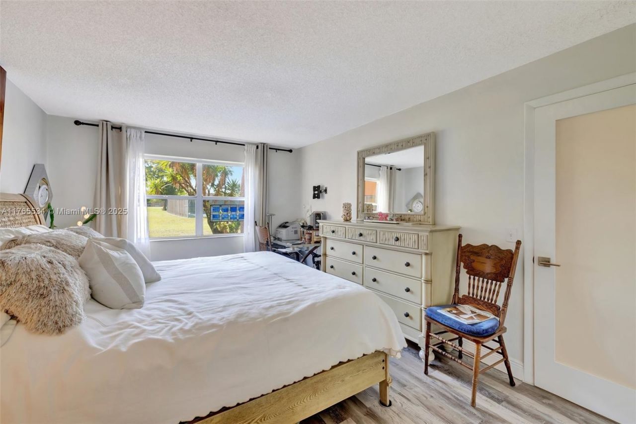 9821 Sunrise Lakes Blvd, Unit 107, Sunrise, FL 33322 Photo