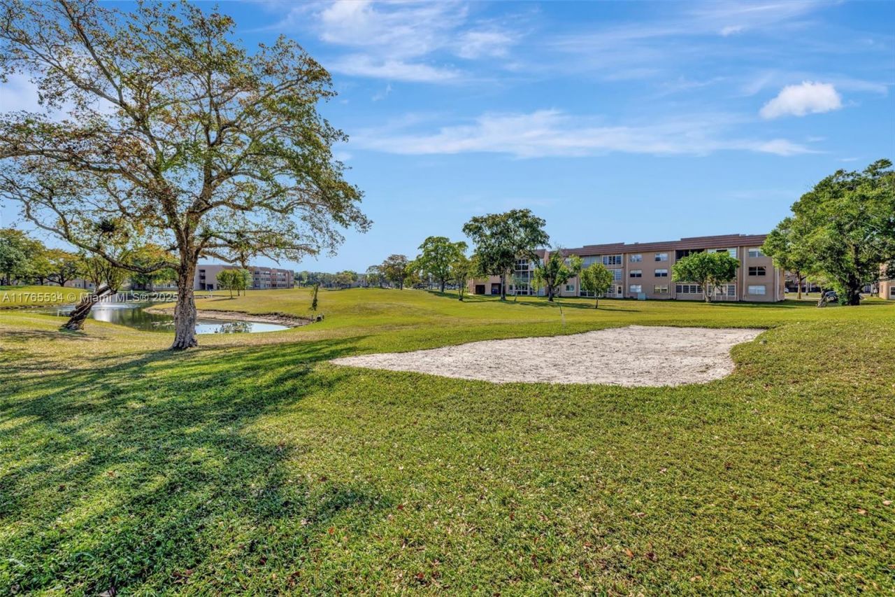 9821 Sunrise Lakes Blvd, Unit 107, Sunrise, FL 33322 Photo