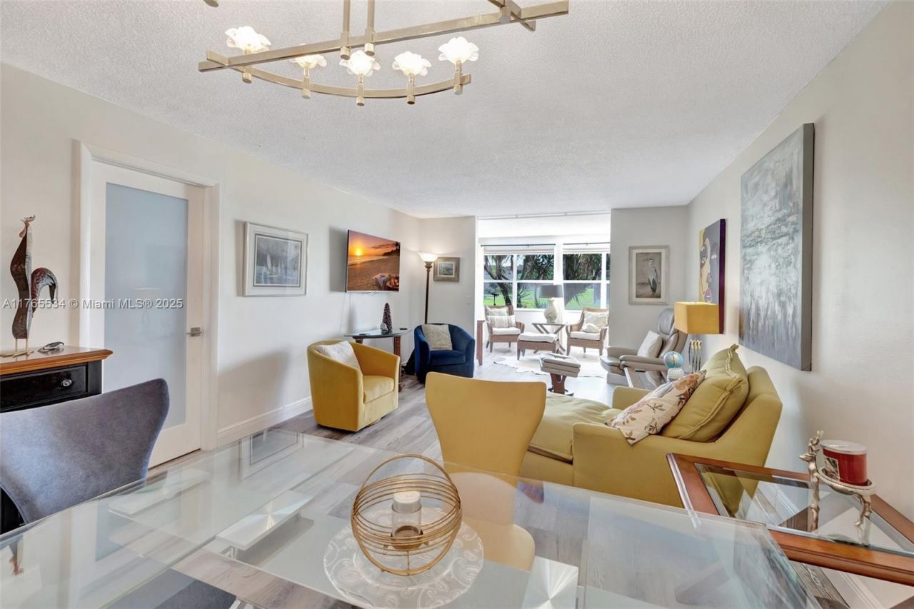 9821 Sunrise Lakes Blvd, Unit 107, Sunrise, FL 33322 Photo