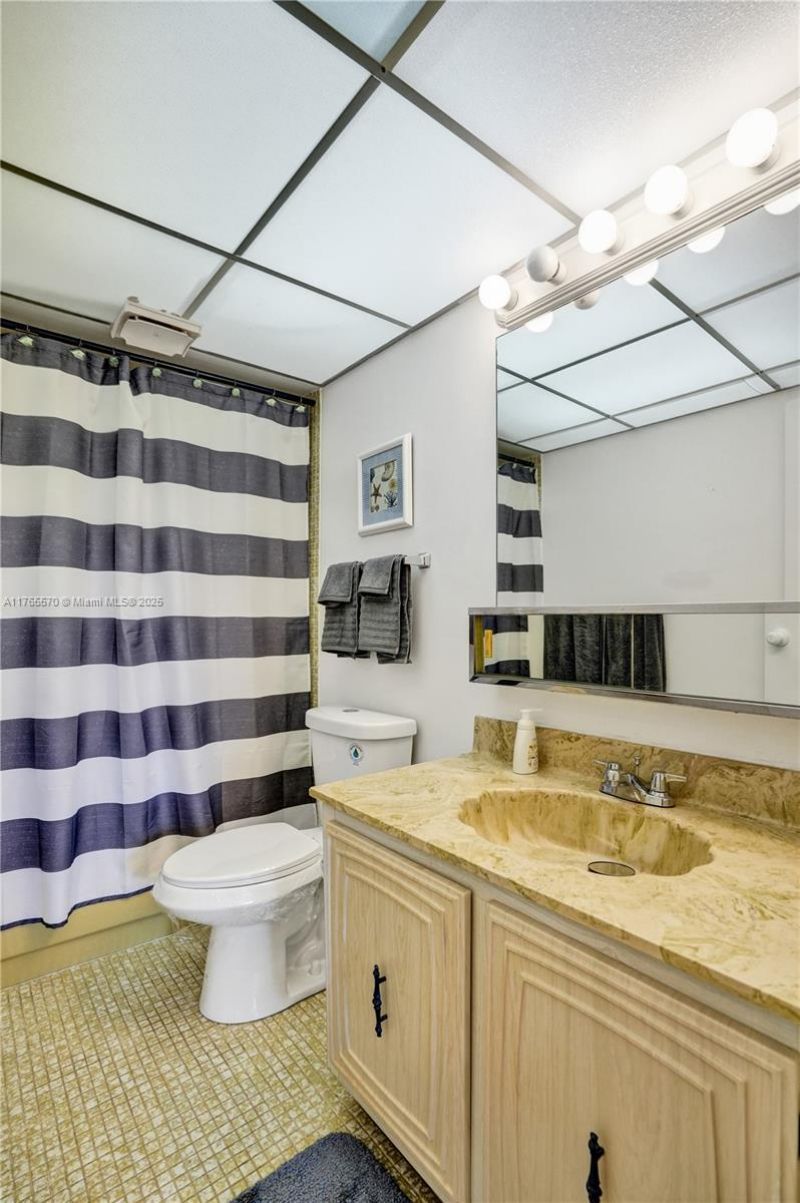 2811 Somerset Dr, Unit 405, Lauderdale Lakes, FL 33311 Photo